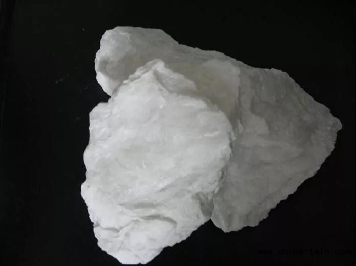 判断滑石粉好坏 四“度”帮你忙(图2) 微信图片_20181029134356